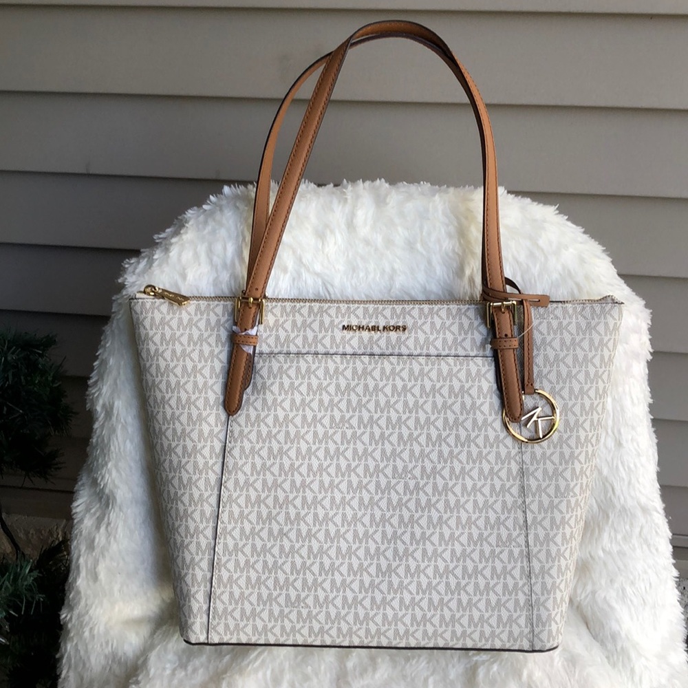NWT Michael Kors handbag zipper style - Picture 1 of 4
